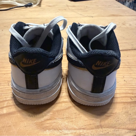 Nike Force 1 LV8 - Picture 4 of 7